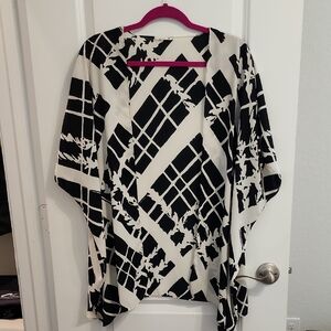 Soprano Black and White Geometric Kimono Top